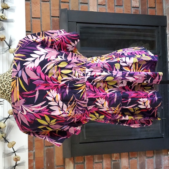 Cap-sleeve babydoll top - Picture 7 of 9